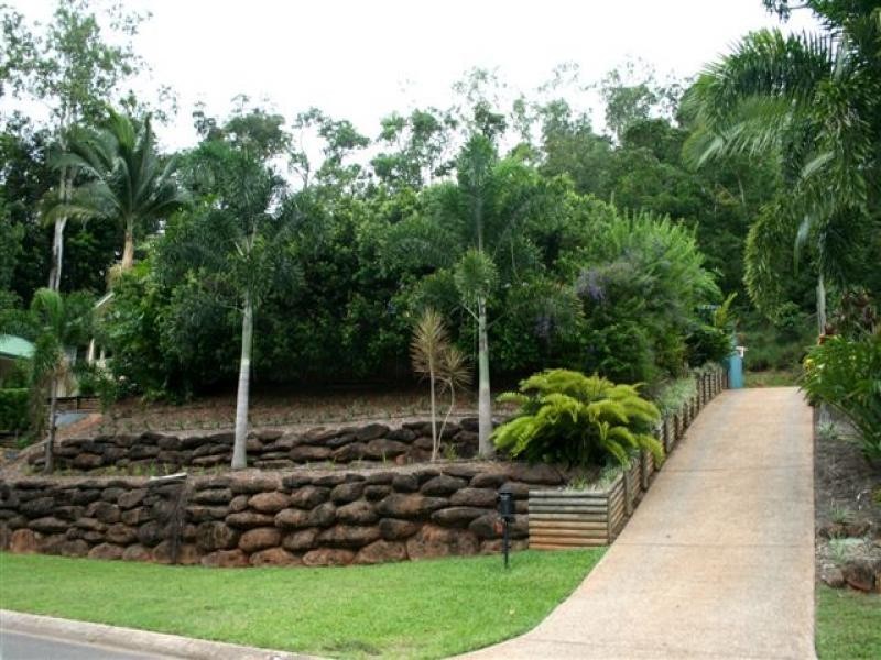 20 Goodsell Drive, Bentley Park QLD 4869