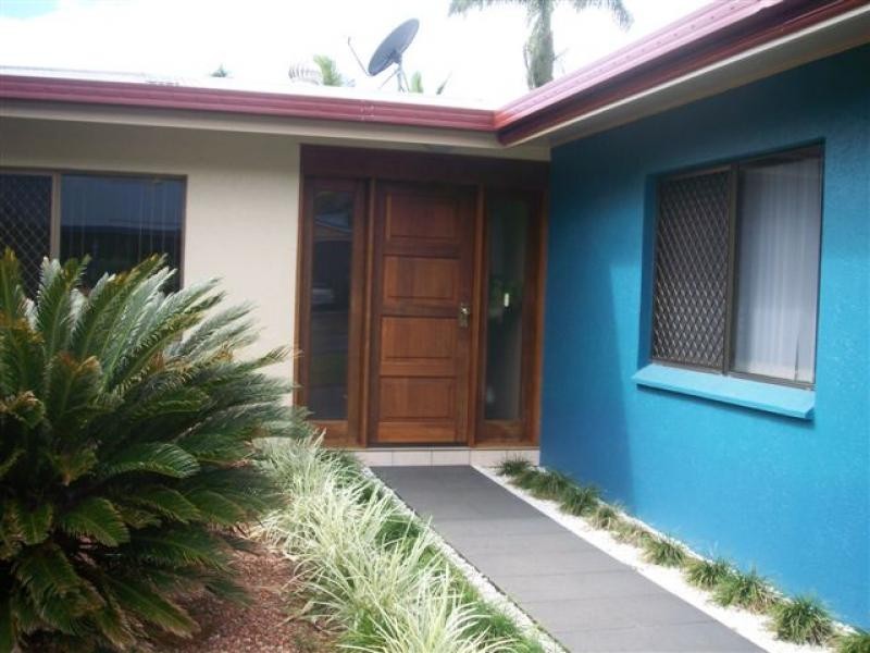 54 Irene Street, Mooroobool QLD 4870