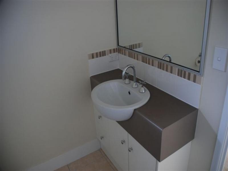 29 Huntley Crescent, Redlynch QLD 4870