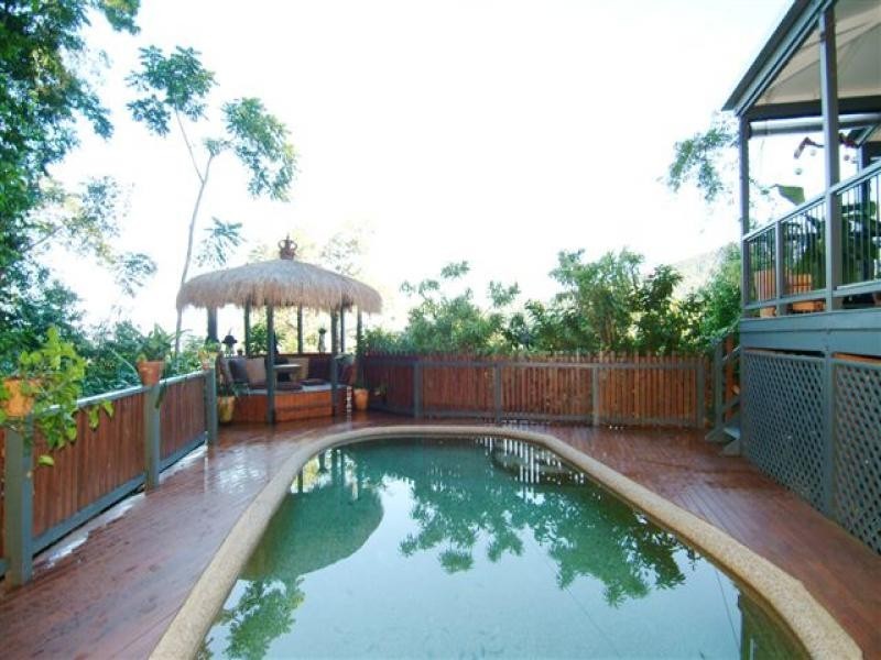 165 Stanton Road, Smithfield QLD 4878