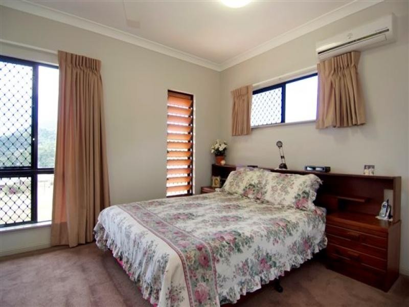 20 Five Span Close, Brinsmead QLD 4870