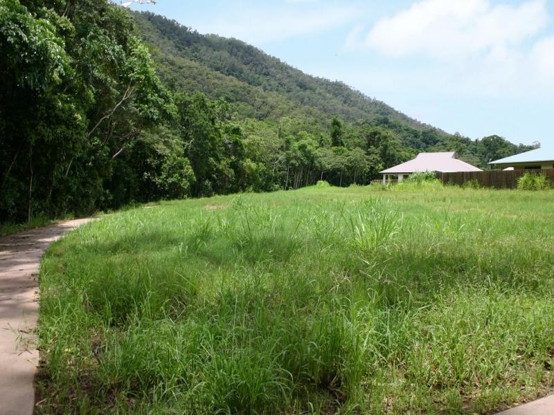 12 Stringer Close, Redlynch QLD 4870