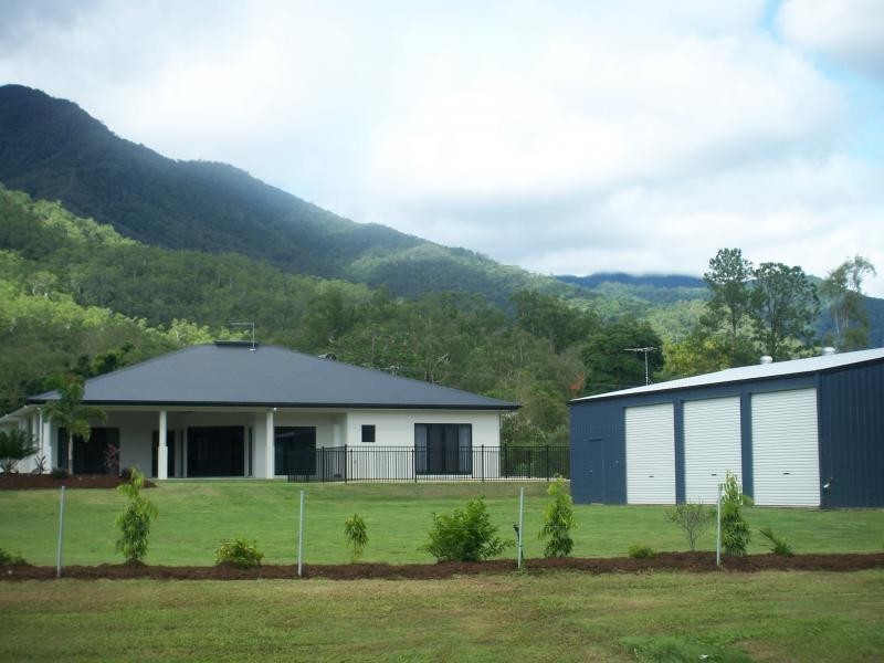 2 Cultivation Close, Edmonton QLD 4869