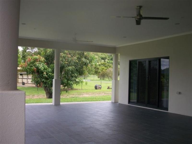 2 Cultivation Close, Edmonton QLD 4869