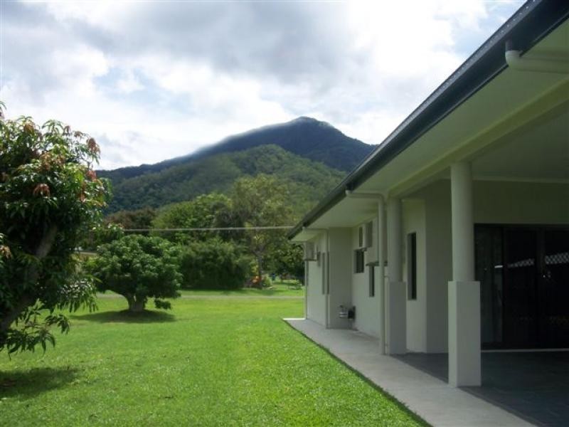 2 Cultivation Close, Edmonton QLD 4869