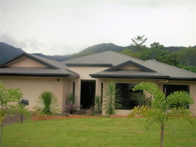 33 Goodsell Drive, Bentley Park QLD 4869