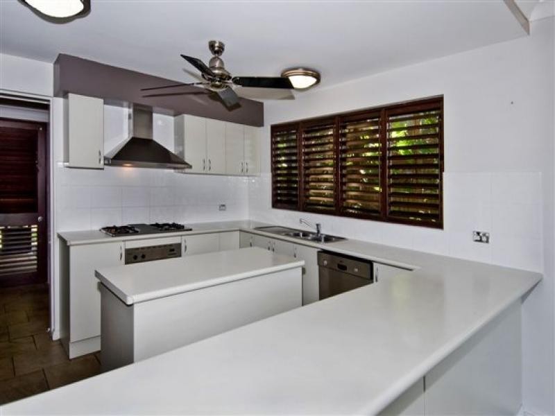 1 Queenley Close, Edge Hill QLD 4870