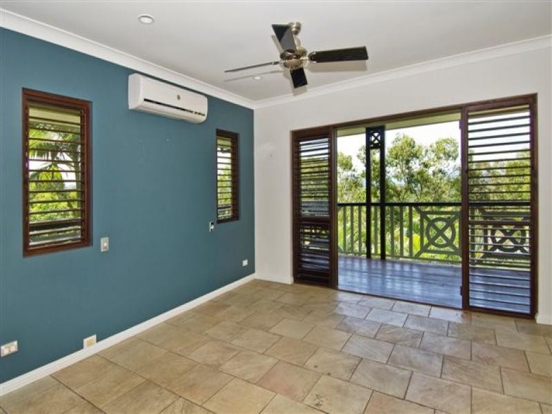 1 Queenley Close, Edge Hill QLD 4870