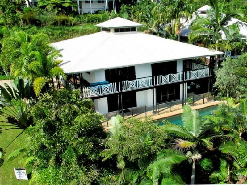 1 Queenley Close, Edge Hill QLD 4870