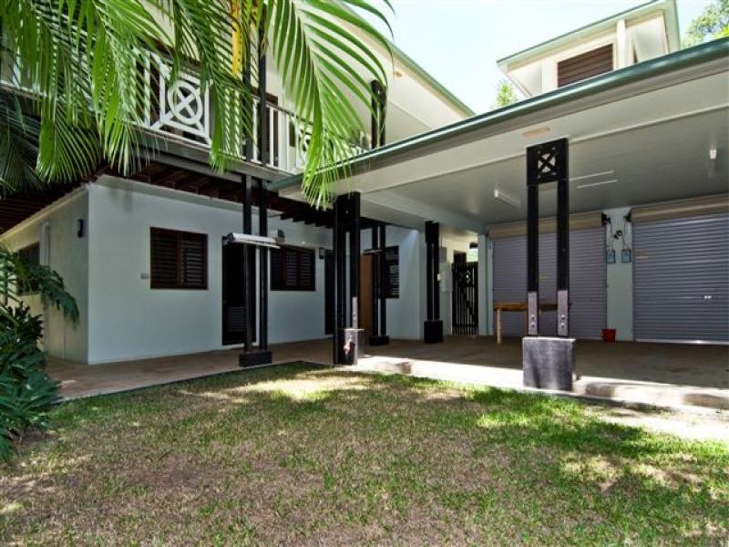 1 Queenley Close, Edge Hill QLD 4870