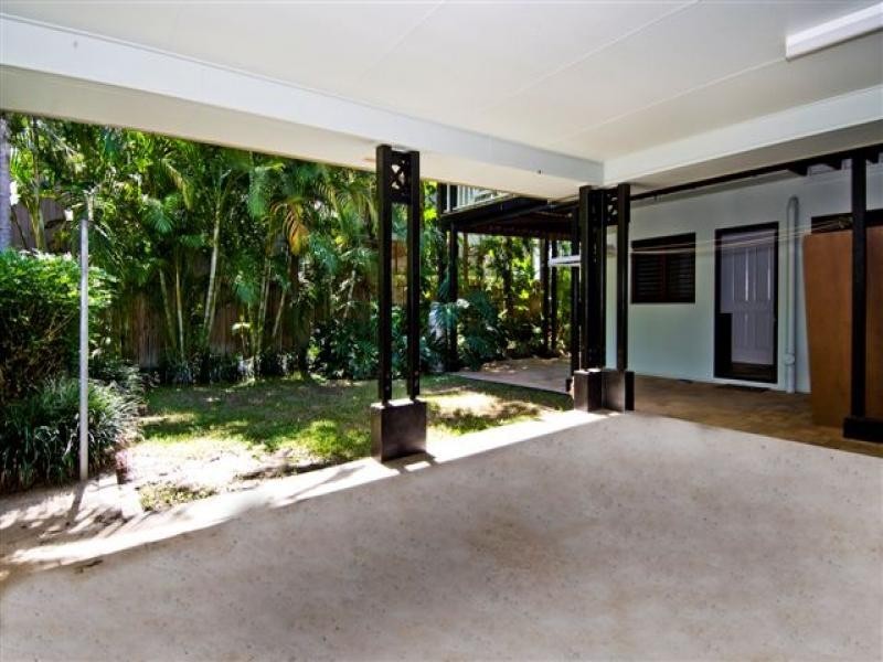 1 Queenley Close, Edge Hill QLD 4870