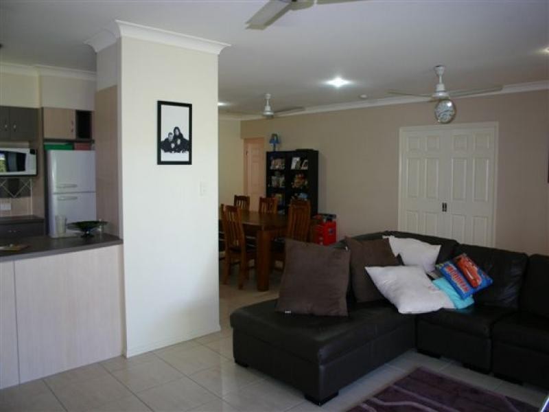 31 Sunbird Drive, Woree QLD 4868
