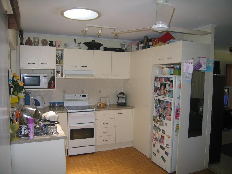 10 Harper Close, Manunda QLD 4870