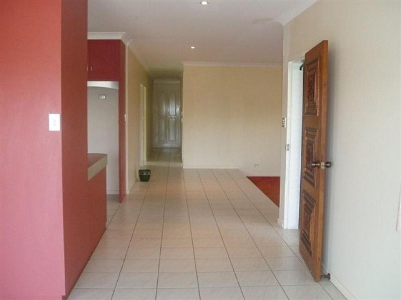 5 Lyndel Drive, Bayview Heights QLD 4868