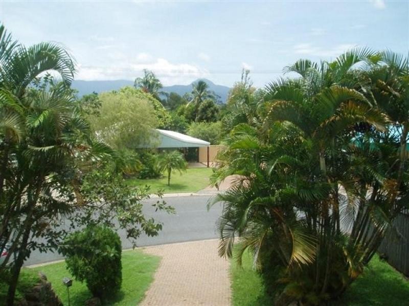 5 Lyndel Drive, Bayview Heights QLD 4868