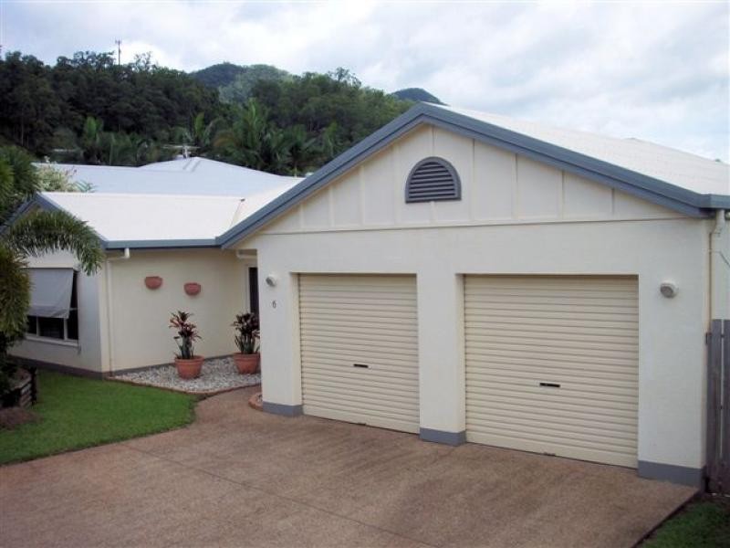 6 Barcoo Close, Bentley Park QLD 4869