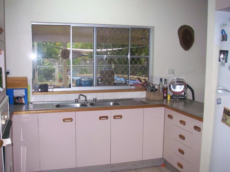 136 Robert Road, Bentley Park QLD 4869