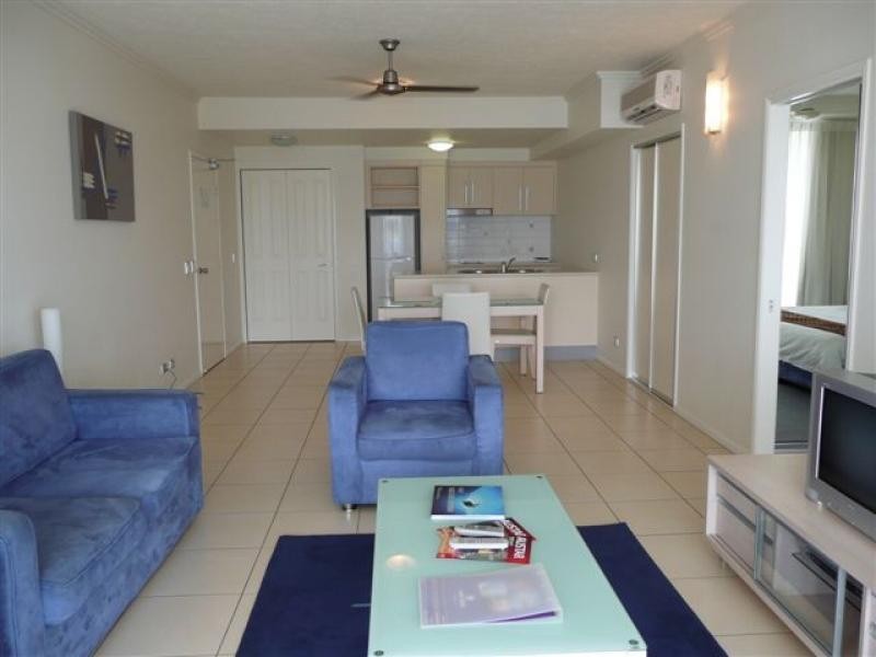 402/6 Lake Street, Cairns City QLD 4870