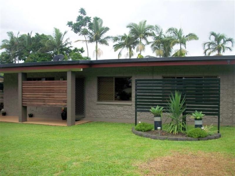 8 Vista Street, Bayview Heights QLD 4868