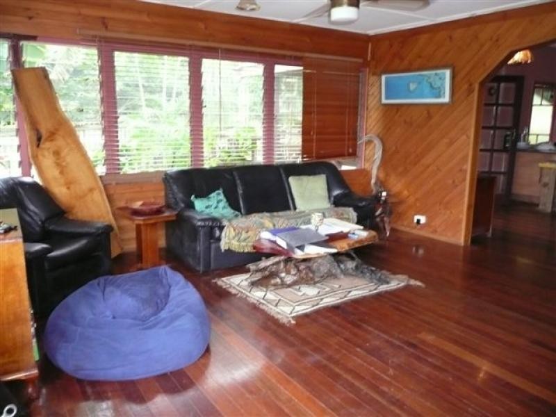 93 Aeroglen Drive, Stratford QLD 4870