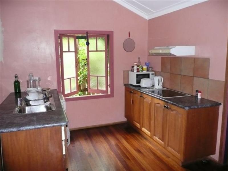 93 Aeroglen Drive, Stratford QLD 4870