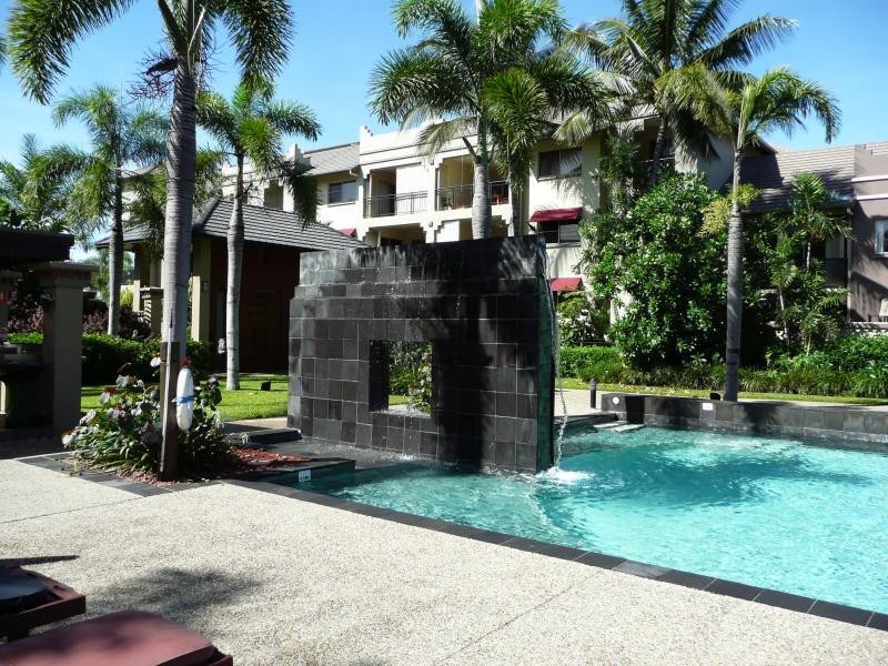 320/13 Mann Street, Westcourt QLD 4870