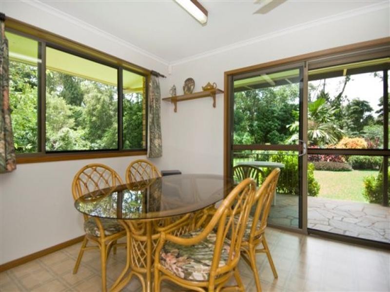 2 Sapphire Close, Bayview Heights QLD 4868