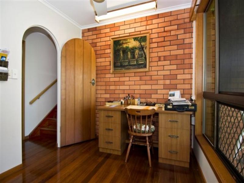 2 Sapphire Close, Bayview Heights QLD 4868