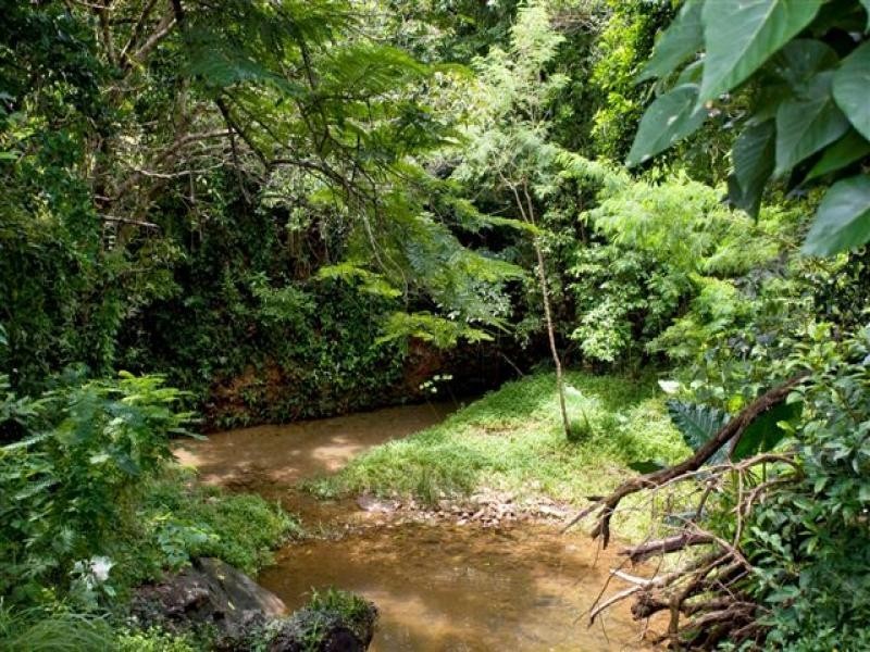 2 Sapphire Close, Bayview Heights QLD 4868