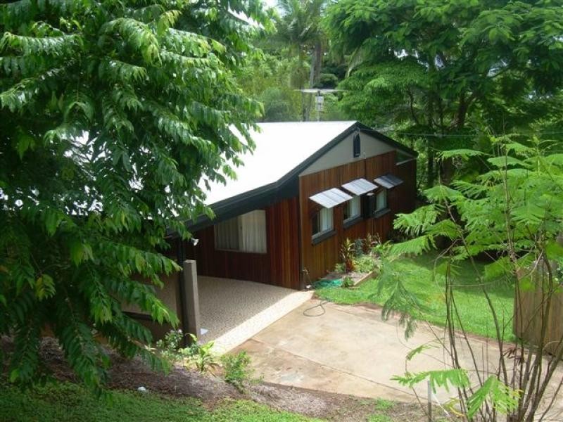 8 Duffy Street, Freshwater QLD 4870