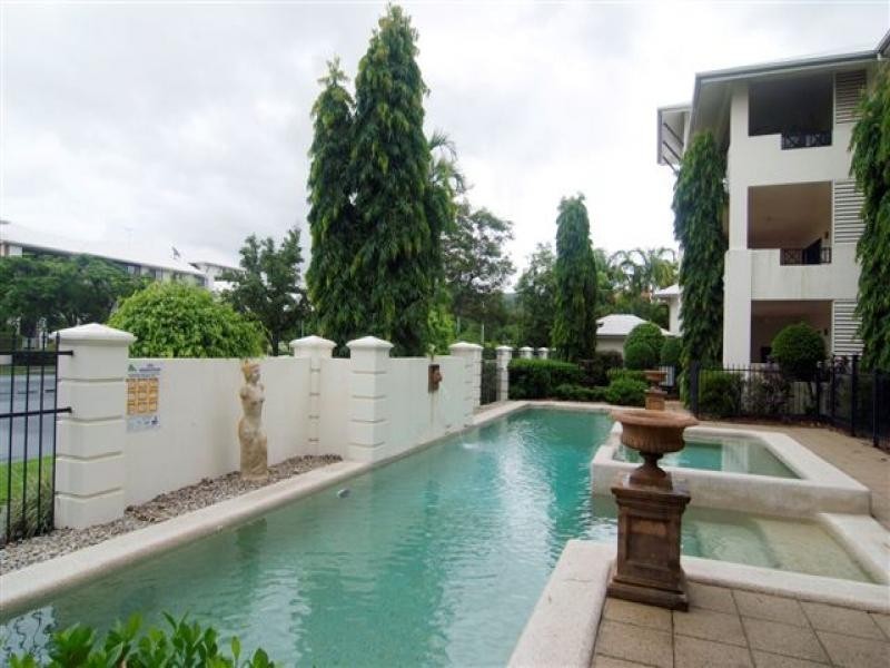 1/312 Lake Street, Cairns North QLD 4870