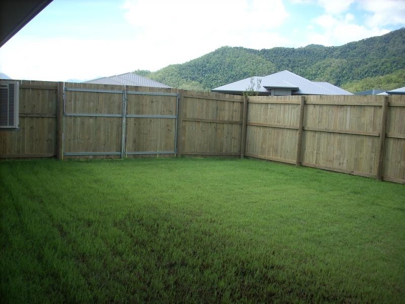 18 Pollock Close, Bentley Park QLD 4869