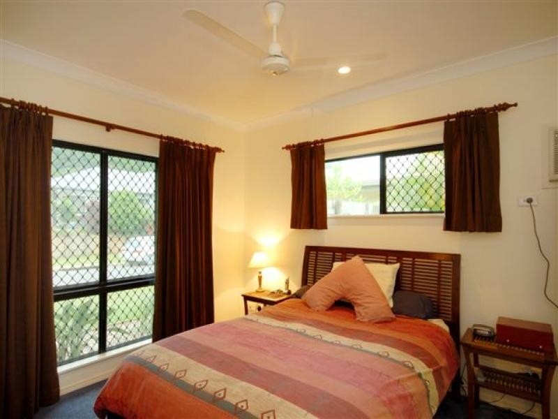 5 Surtees Close, Bentley Park QLD 4869