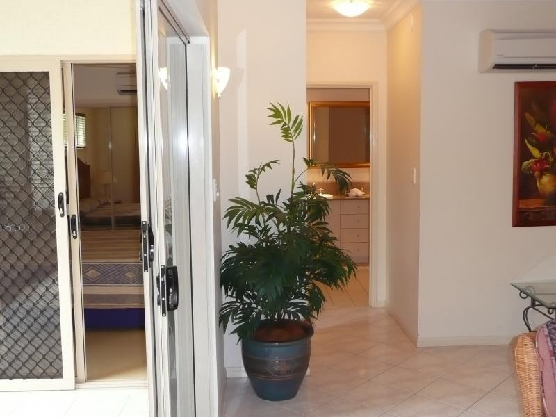 1607/373 McLeod Street, Cairns North QLD 4870