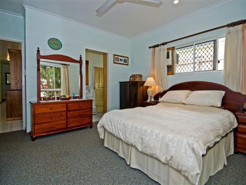 35 Templar Crescent, Bentley Park QLD 4869