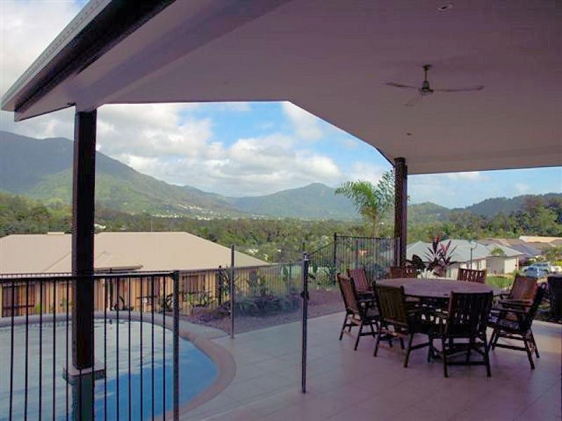 14 Greendale Close, Brinsmead QLD 4870