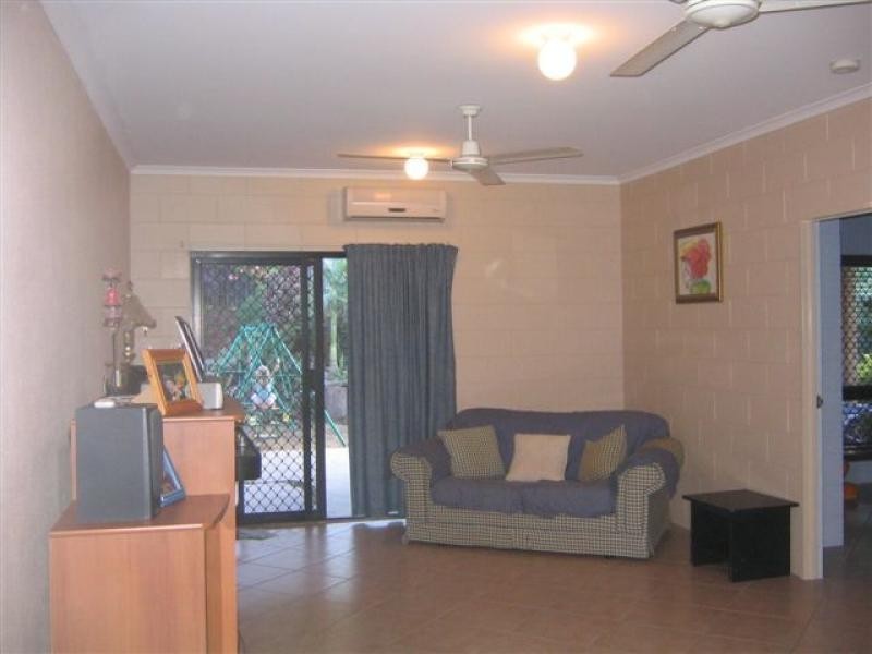 37 Pilosa Street, Redlynch QLD 4870