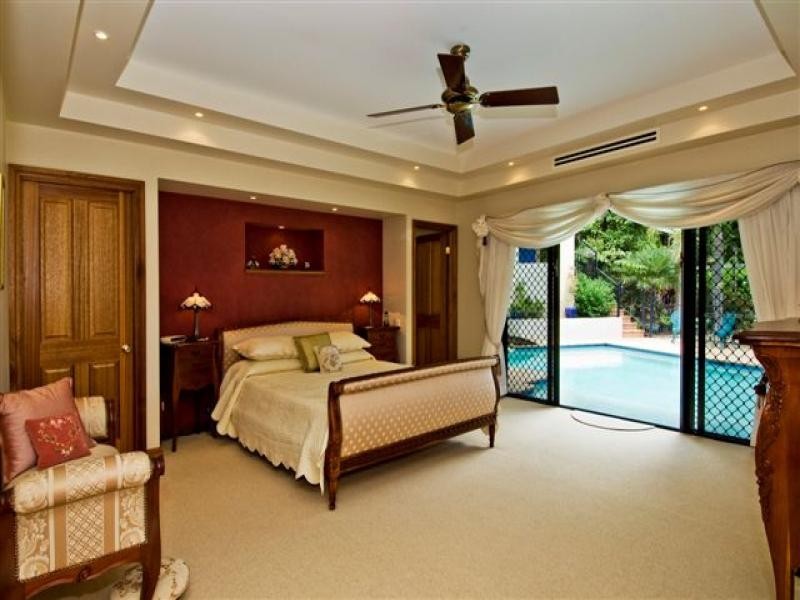 46 East Parkridge Drive, Whitfield QLD 4870