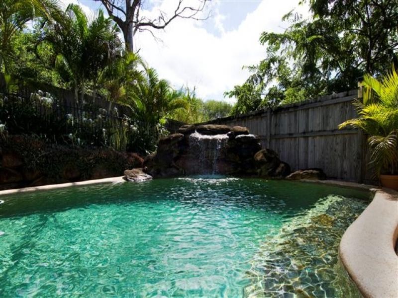 8 Maynard Close, Mount Sheridan QLD 4868