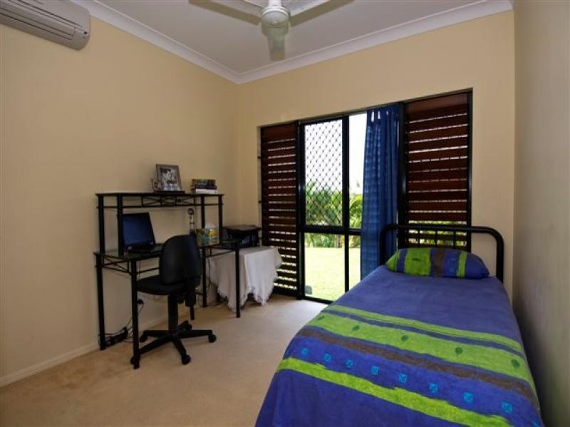 8 Maynard Close, Mount Sheridan QLD 4868