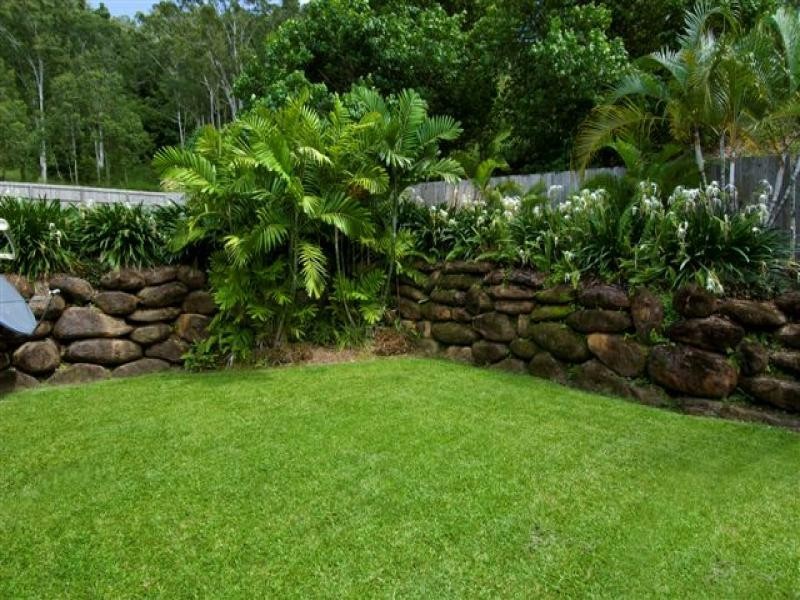 8 Maynard Close, Mount Sheridan QLD 4868