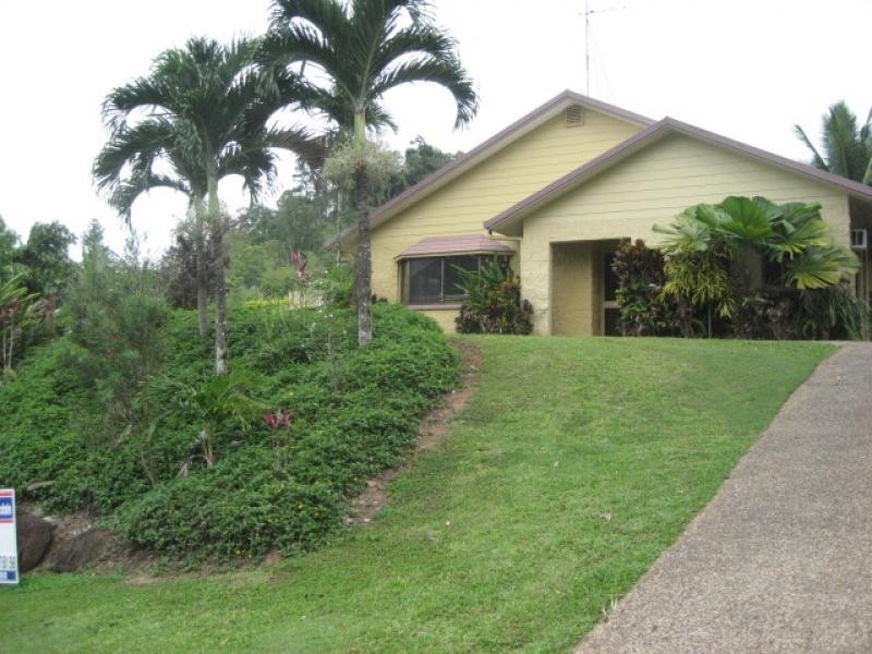 157 Currawong Street, Bayview Heights QLD 4868