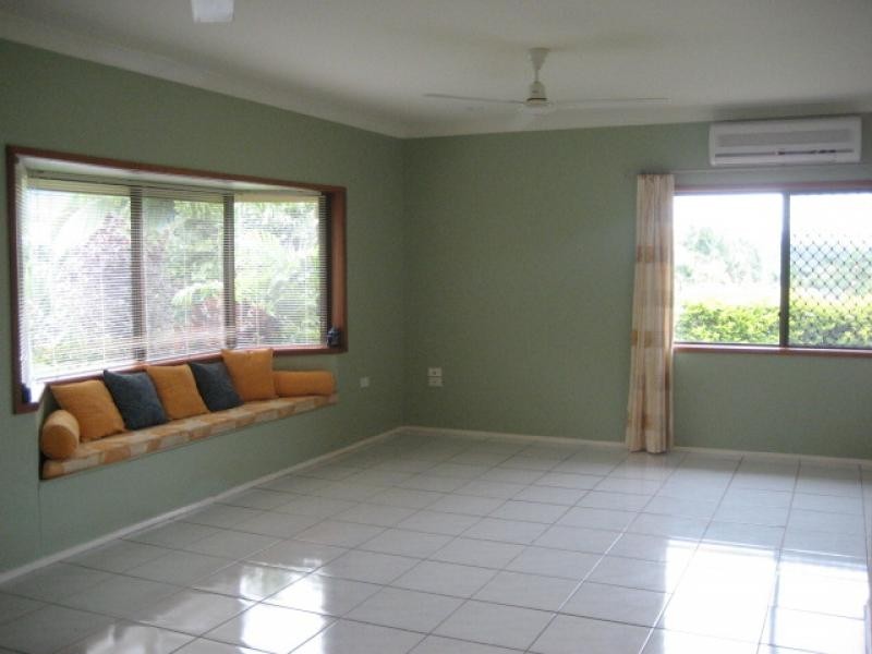 157 Currawong Street, Bayview Heights QLD 4868