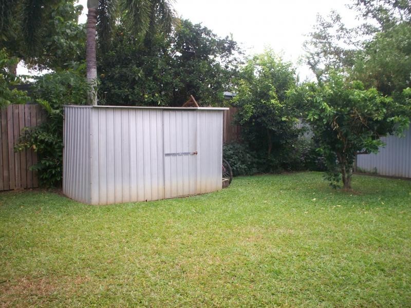 4 Frances Street, Mooroobool QLD 4870