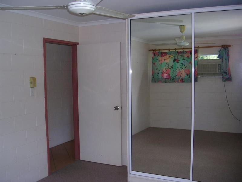 7 Ash Street, Holloways Beach QLD 4878