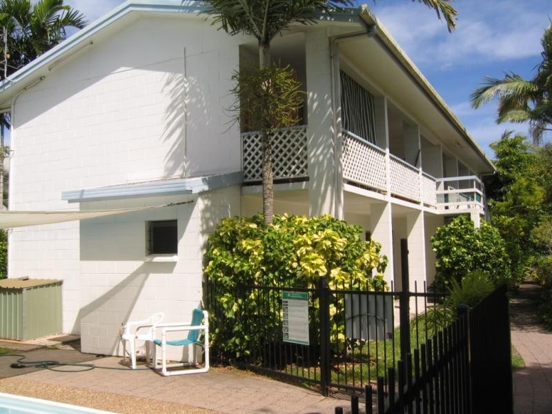 7/98 Pease Street, Manoora QLD 4870