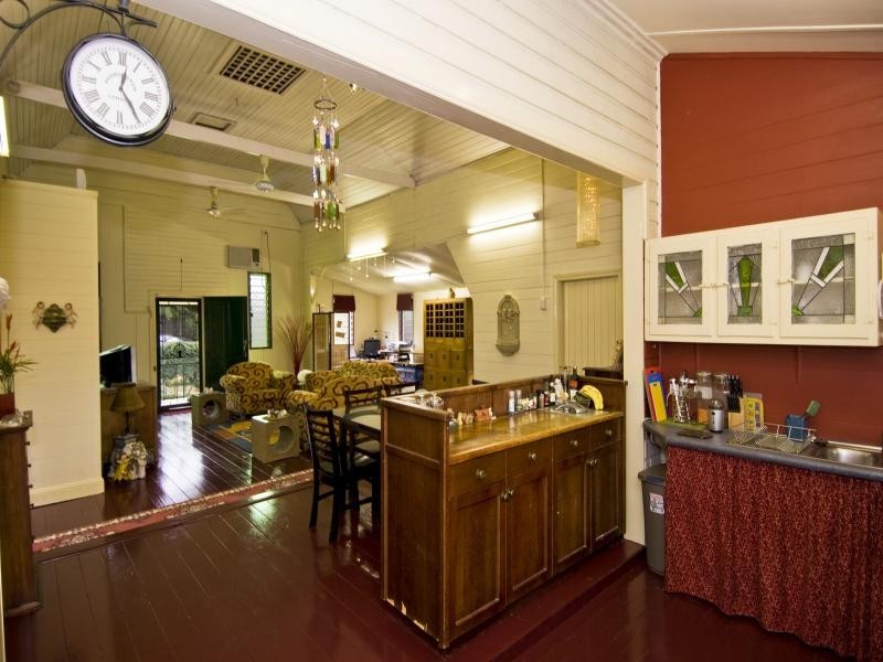 32 Queen Street, Edmonton QLD 4869