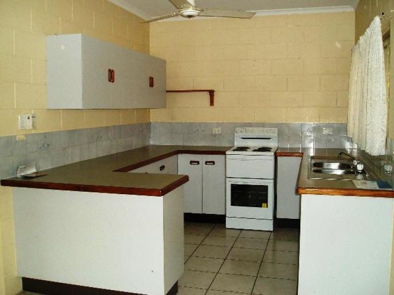 19 Friendship Street, Bentley Park QLD 4869