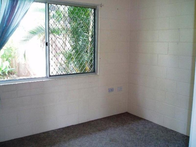 19 Friendship Street, Bentley Park QLD 4869