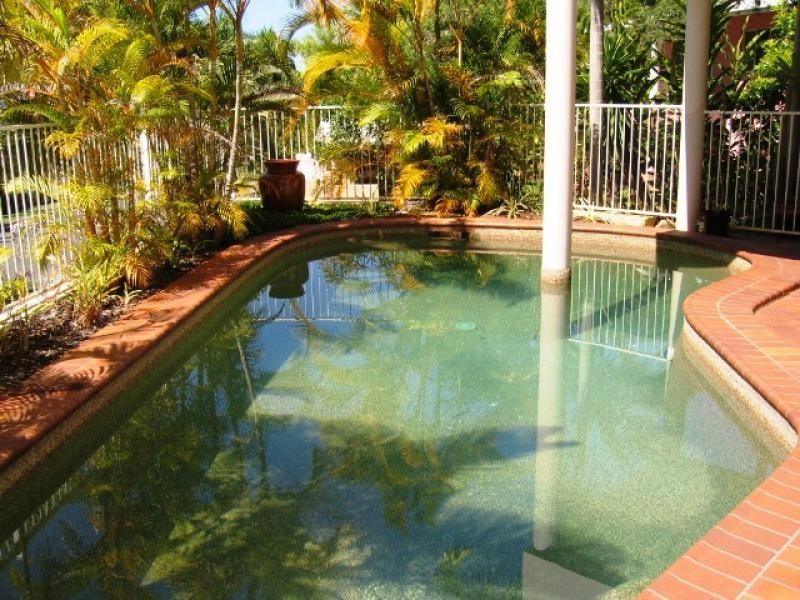 21a Minerva Avenue, Mooroobool QLD 4870